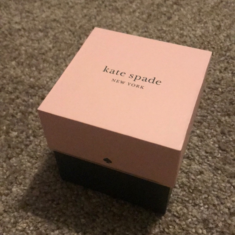 NEW! Kate Spade ♠️ - Picture 2 of 5